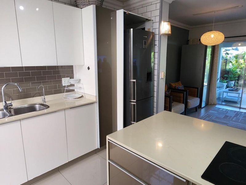Duplex To Rent in Umhlanga, KwaZulu Natal - Photo 9