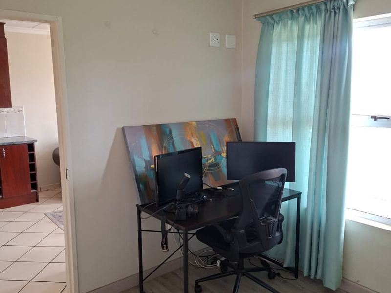 Apartment For Sale in Buh Rein Estate, Kraaifontein - Photo 8