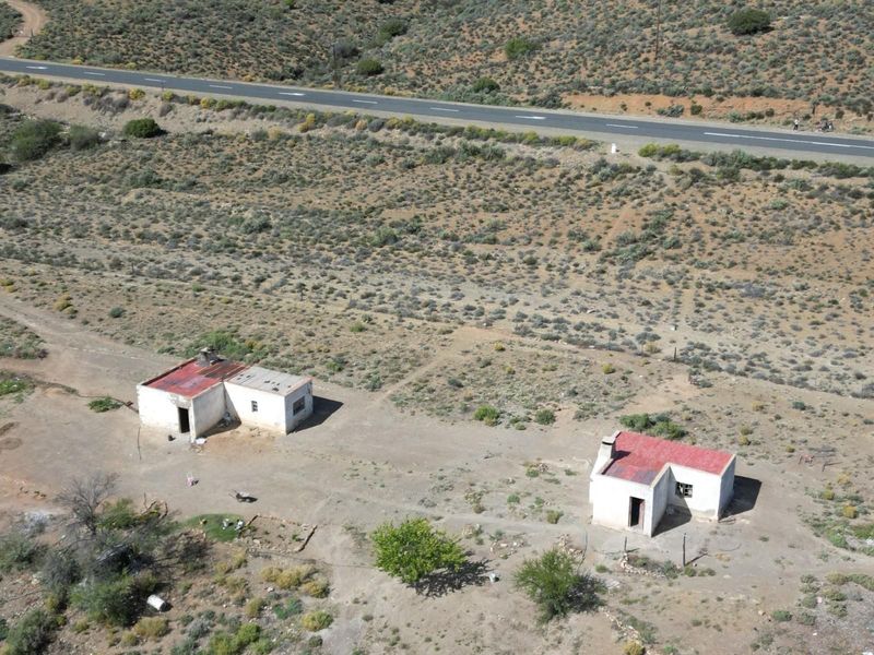 Water-Rich 380ha Karoo Farm - A Rare Opportunity in Prince Albert - Photo 4