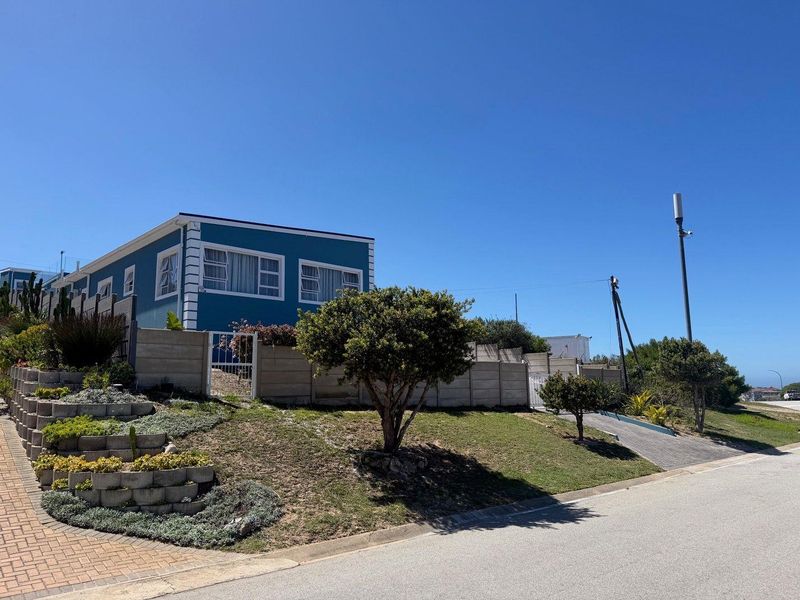 Two Properties One Stand Coastal Family Living! - Photo 4