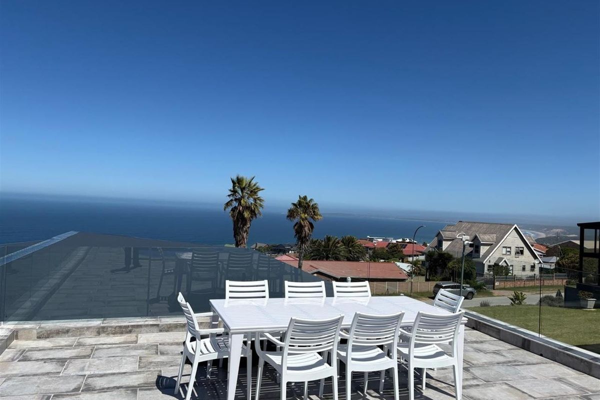 Two Properties One Stand Coastal Family Living! - Photo 3