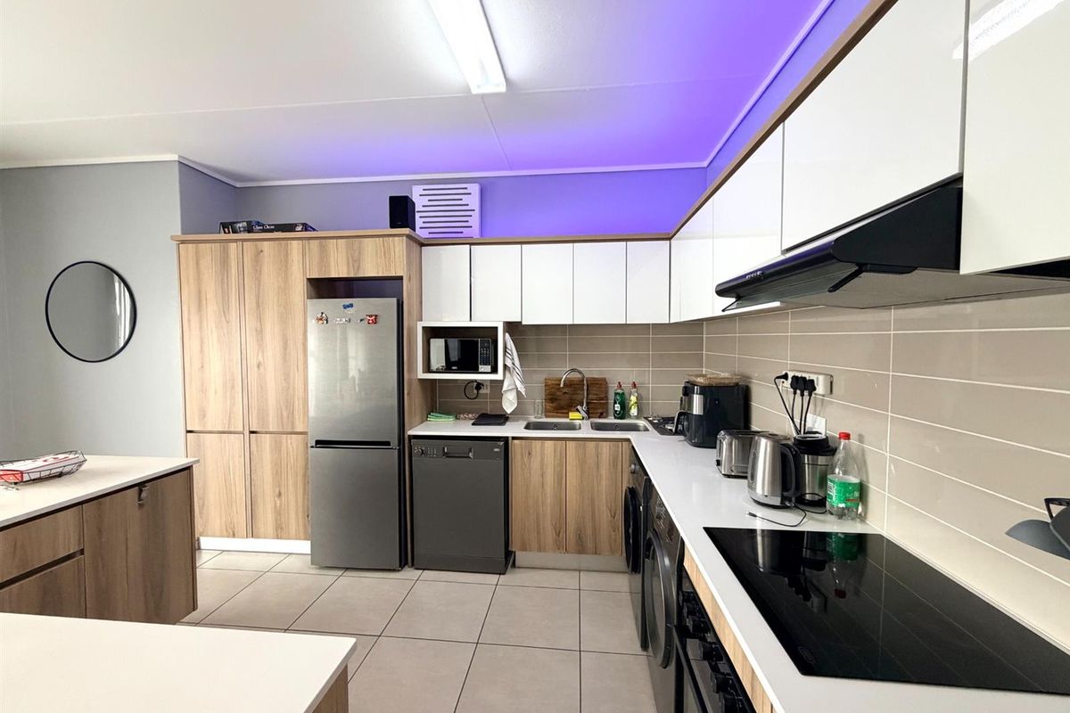 Apartment To Rent in Linbro Park, Sandton - Photo 4