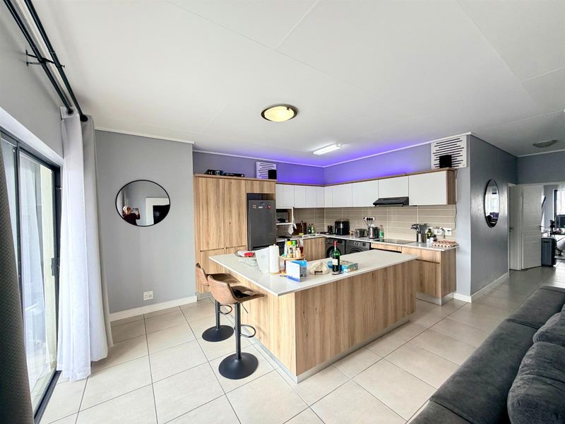 Apartment To Rent in Linbro Park, Sandton - Photo 5