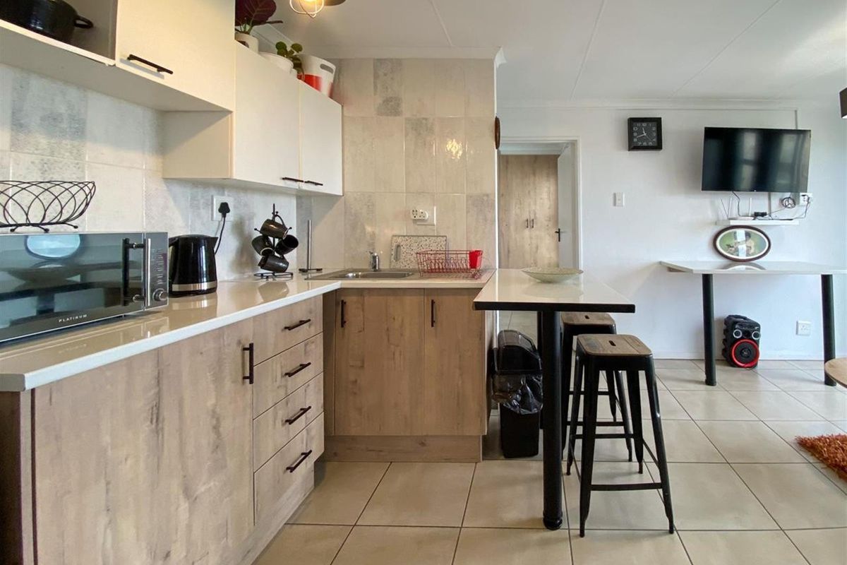 Easy Living in a Quiet Corner of Hermanus Beach Club! - Photo 2