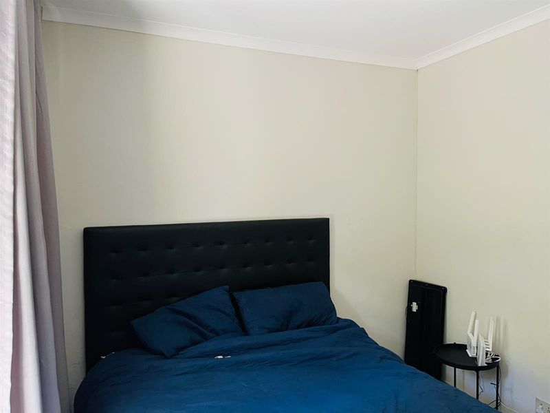 Your Perfect Family Rental in Prestigious Cowies Hill - Photo 9