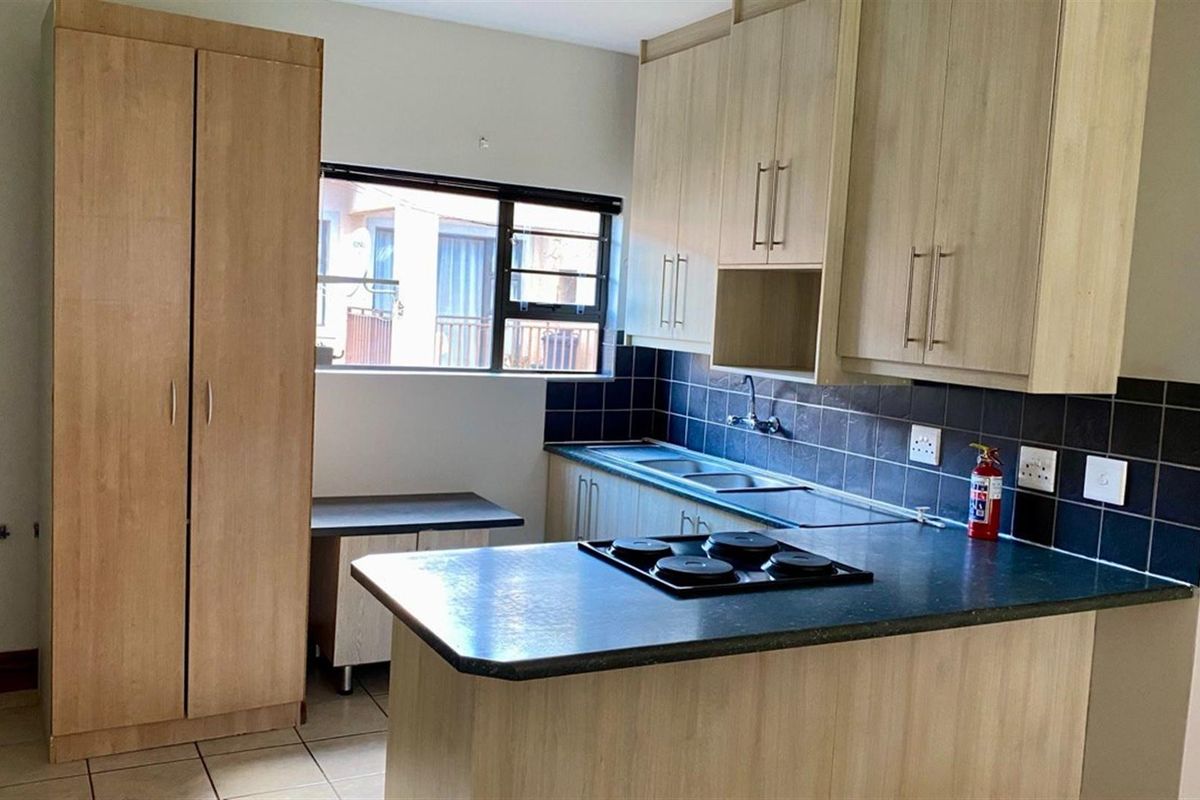 Move-in ready Modern 2 Bedroom Apartment - Photo 2