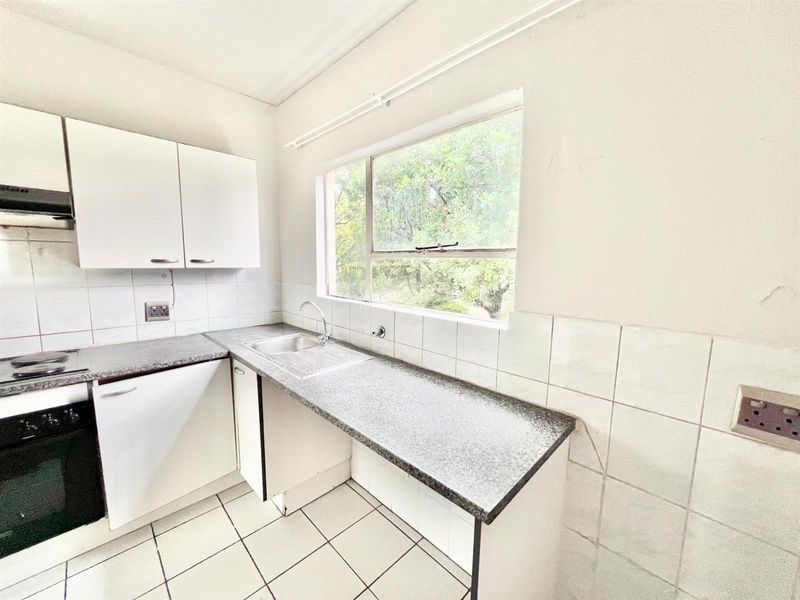 Affordable 2 Bedroom Apartment - Photo 5