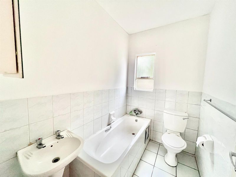 Affordable 2 Bedroom Apartment - Photo 4