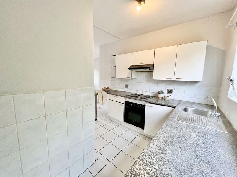 Affordable 2 Bedroom Apartment - Photo 3