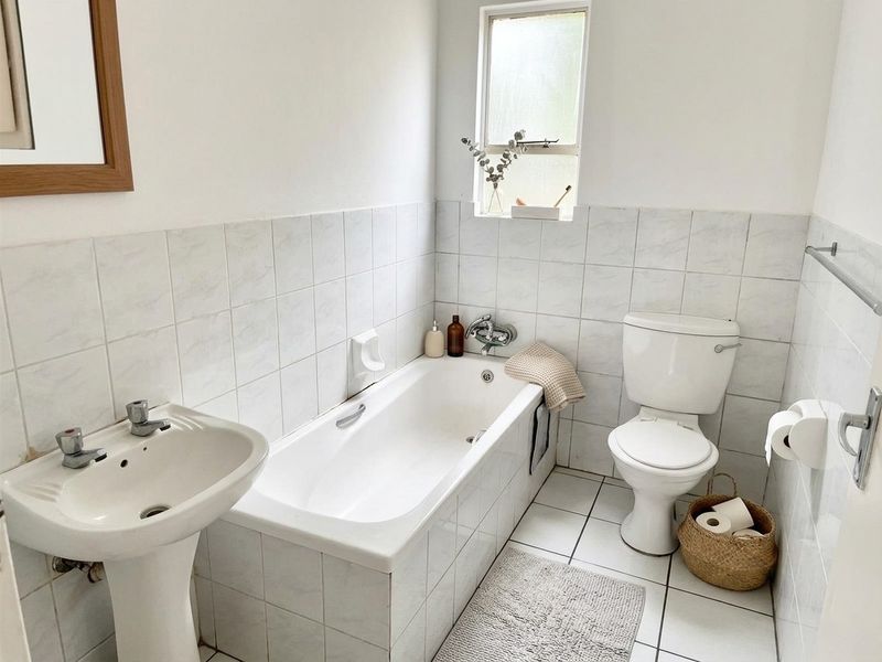 Affordable 2 Bedroom Apartment - Photo 6