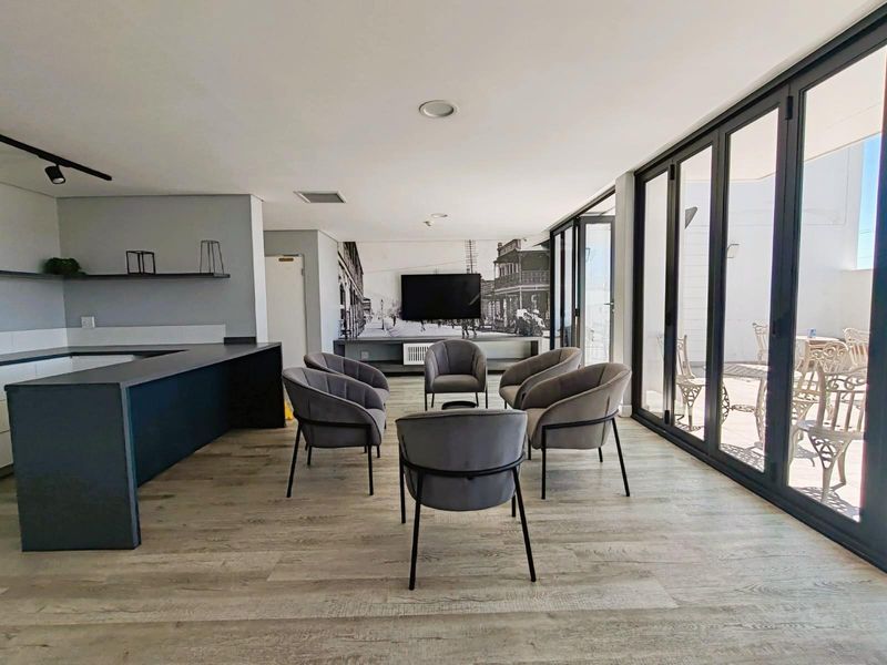 No Trasfer Duty Apartments For Sale in Woodstock, Cape Town - Photo 10