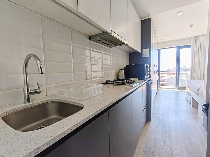 No Trasfer Duty Apartments For Sale in Woodstock, Cape Town - Photo 4