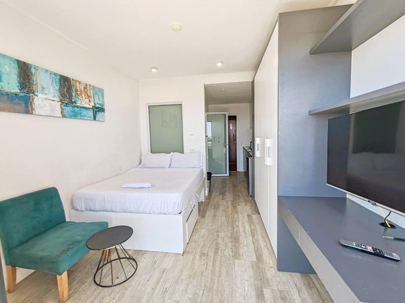 No Trasfer Duty Apartments For Sale in Woodstock, Cape Town - Photo 5