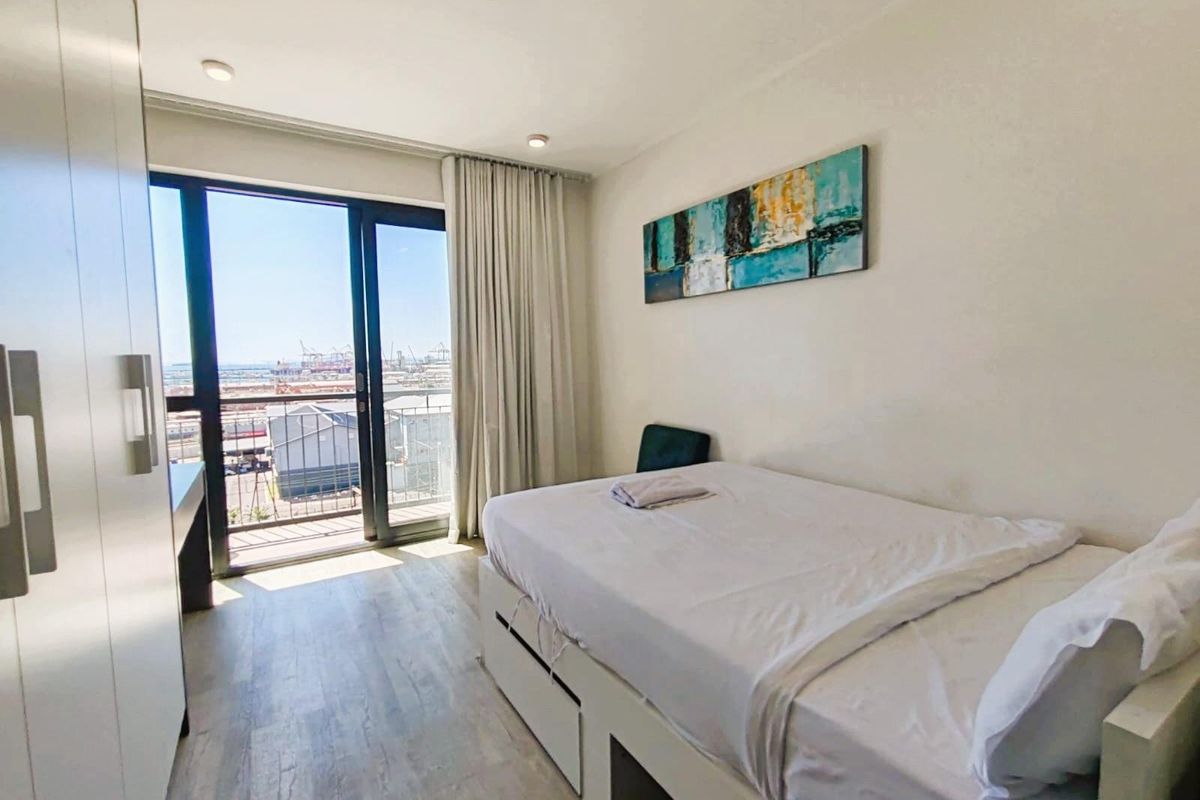 No Trasfer Duty Apartments For Sale in Woodstock, Cape Town - Photo 3