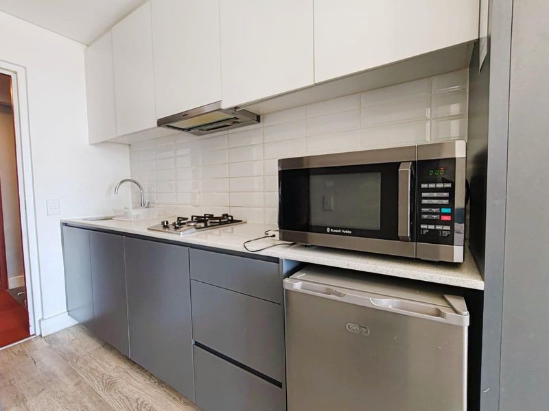 No Trasfer Duty Apartments For Sale in Woodstock, Cape Town - Photo 6