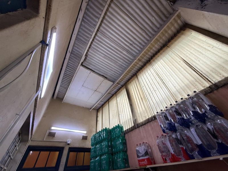Commercial/Industrial Building To Rent in Bo Kaap - Photo 9