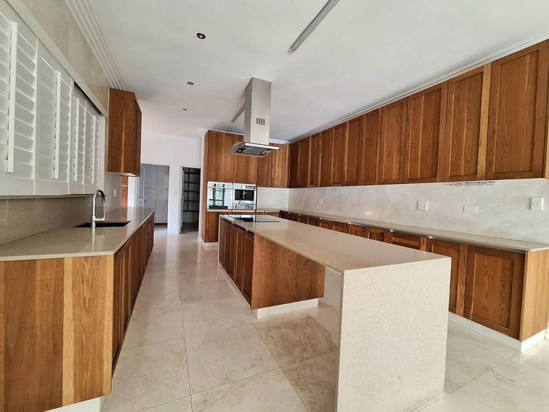 Exceptional Family Living in Brettenwood Coastal Estate - Photo 7