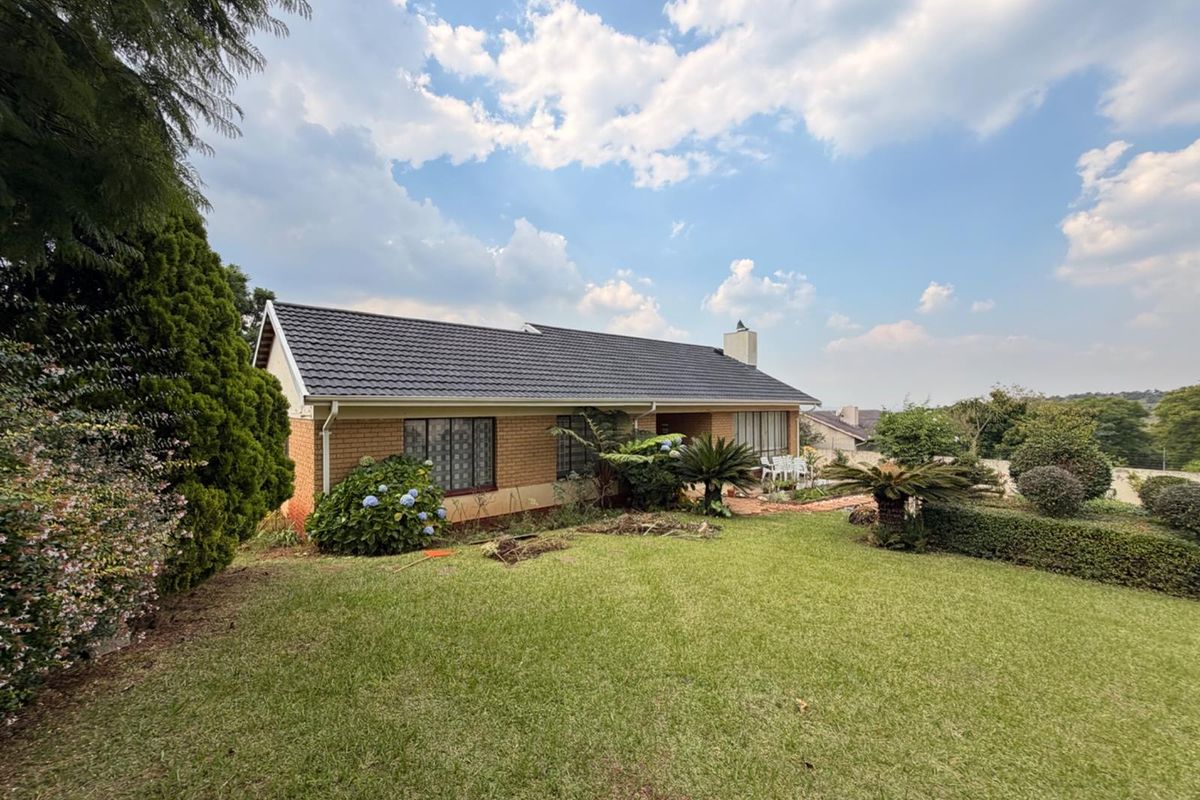 House For Sale in Signal Hill, Newcastle, KwaZulu Natal - Photo 2