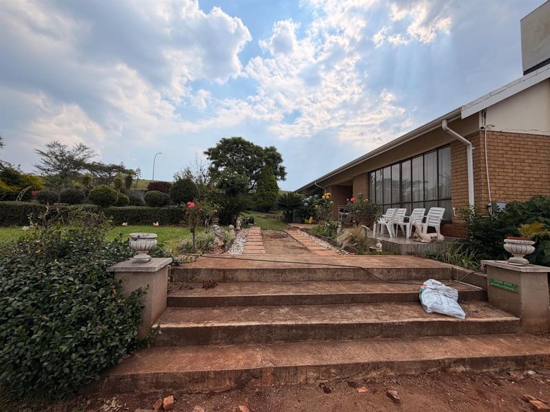 House For Sale in Signal Hill, Newcastle, KwaZulu Natal - Photo 4