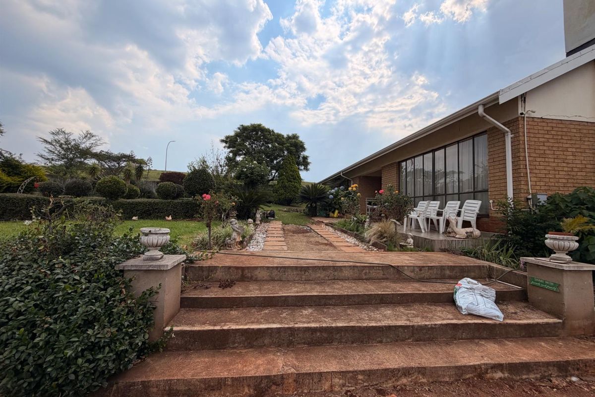 House For Sale in Signal Hill, Newcastle, KwaZulu Natal - Photo 4
