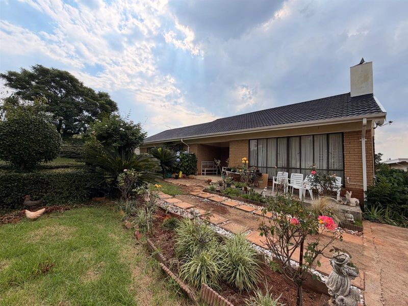 House For Sale in Signal Hill, Newcastle, KwaZulu Natal - Photo 1
