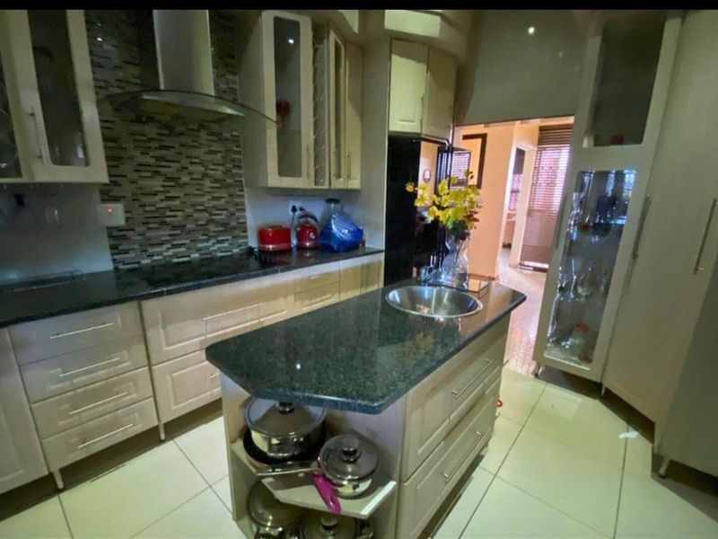 House For Sale in Vryheid, KwaZulu Natal - Photo 6