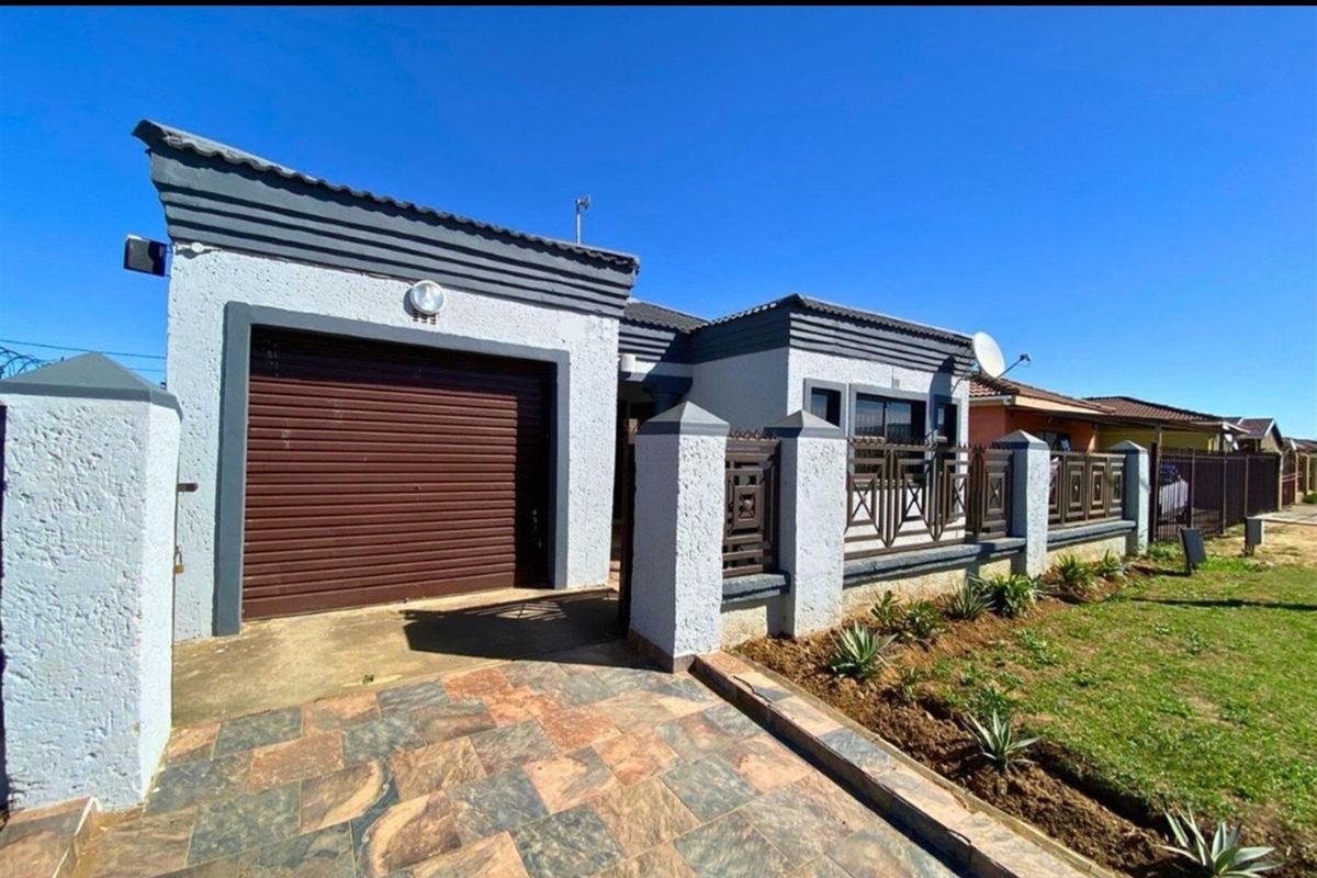 House For Sale in Vryheid, KwaZulu Natal - Photo 2