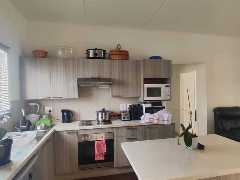 Accepting offers - Apartment For Sale in Comet, Boksburg - Photo 4