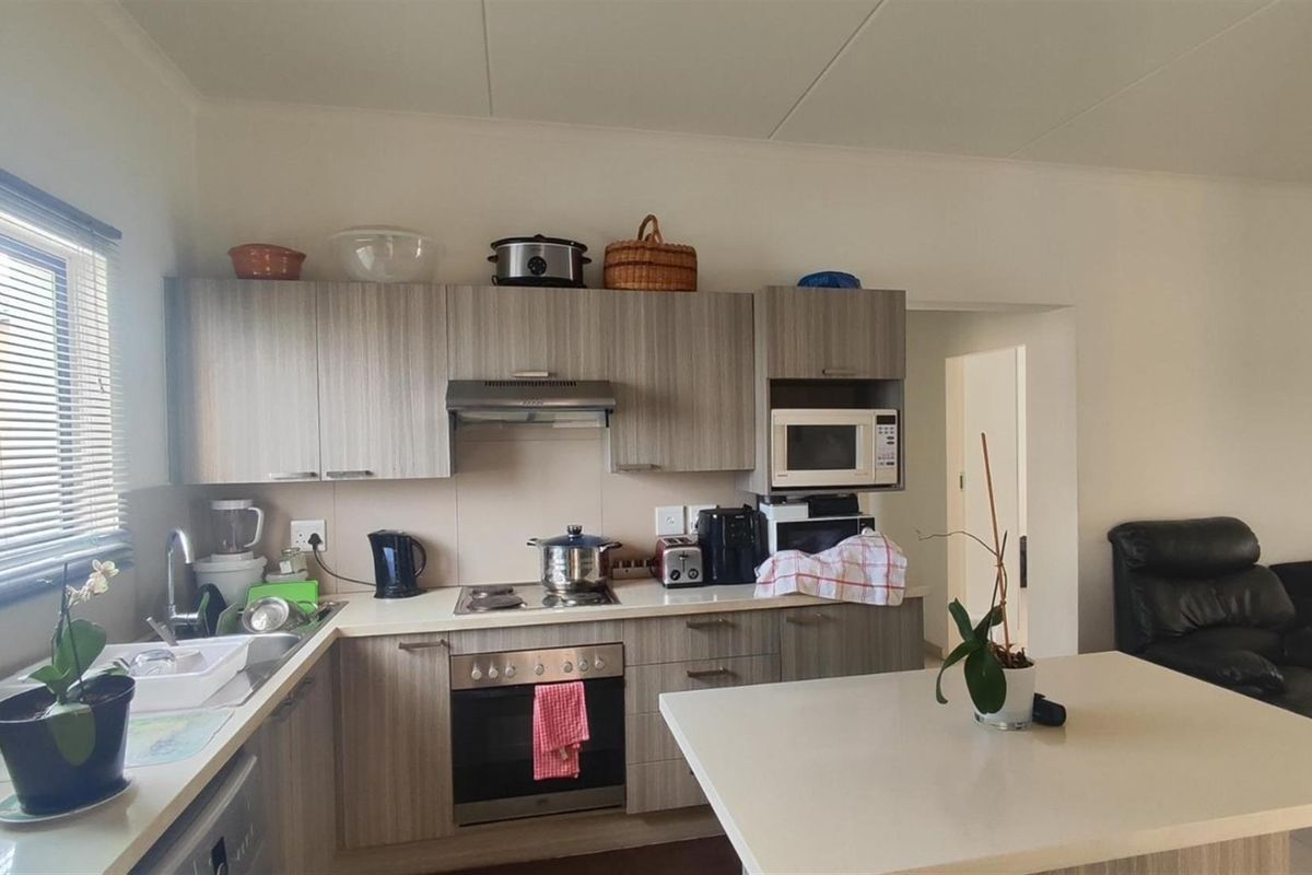 Accepting offers - Apartment For Sale in Comet, Boksburg - Photo 4