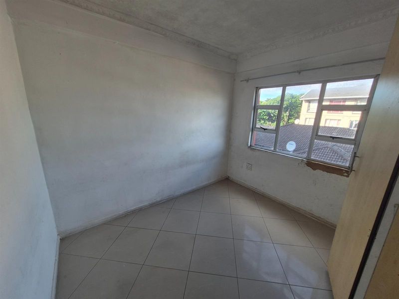 2.5 Bedroom flat For Sale in Bluff, Durban, KwaZulu Natal - Photo 8