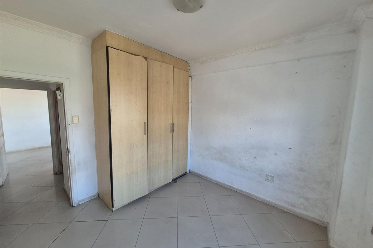 2.5 Bedroom flat For Sale in Bluff, Durban, KwaZulu Natal - Photo 5