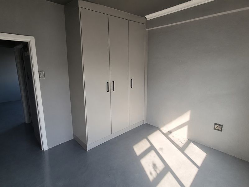 2.5 Bedroom flat For Sale in Bluff, Durban, KwaZulu Natal - Photo 4