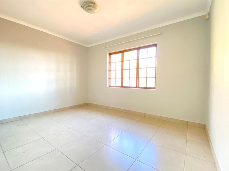 Apartment For Sale in Morningside, Sandton - Photo 5