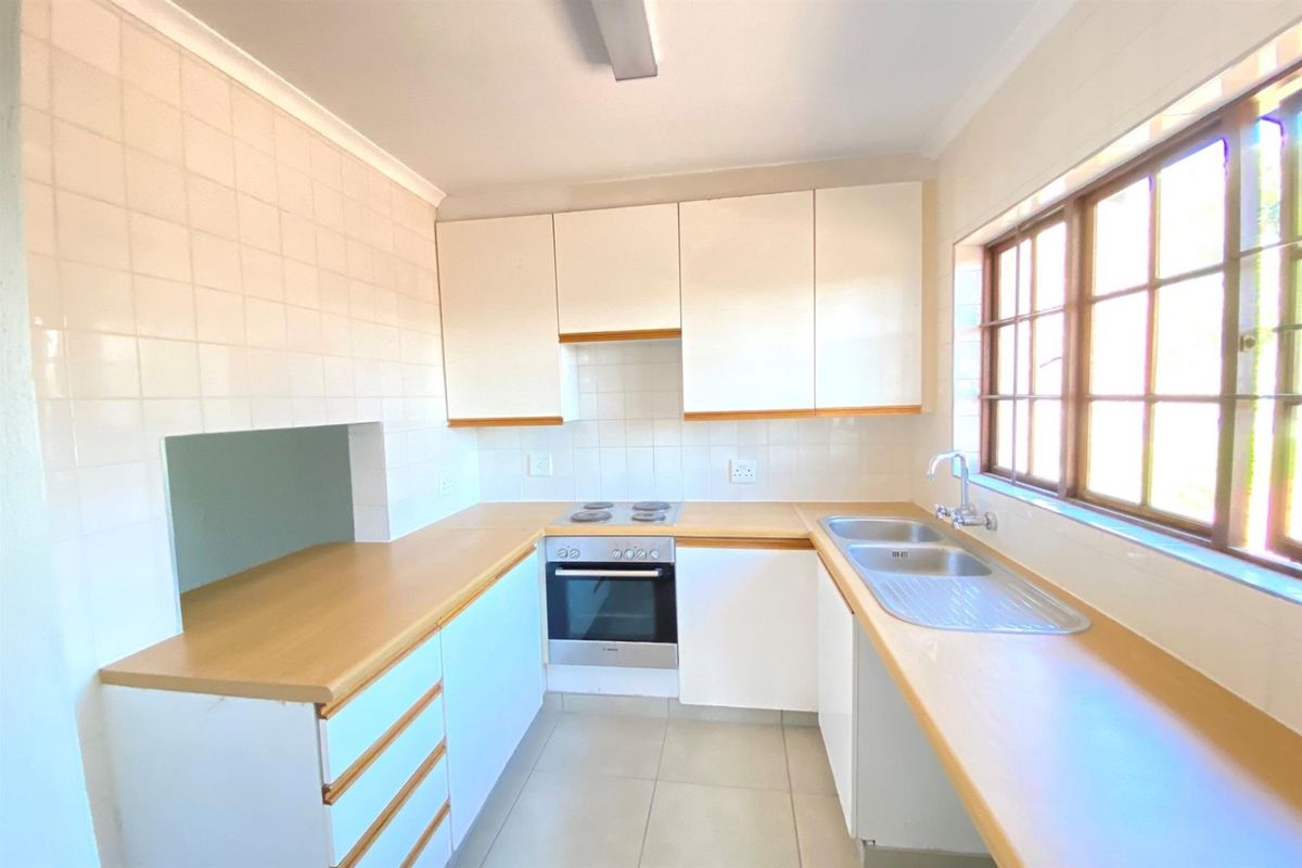 Apartment For Sale in Morningside, Sandton - Photo 3