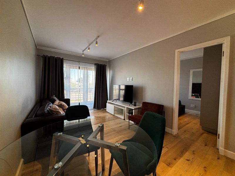 Charming Two Bedroom Apartment in Milnerton - Photo 6