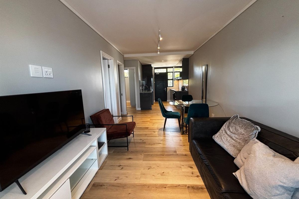 Charming Two Bedroom Apartment in Milnerton - Photo 5