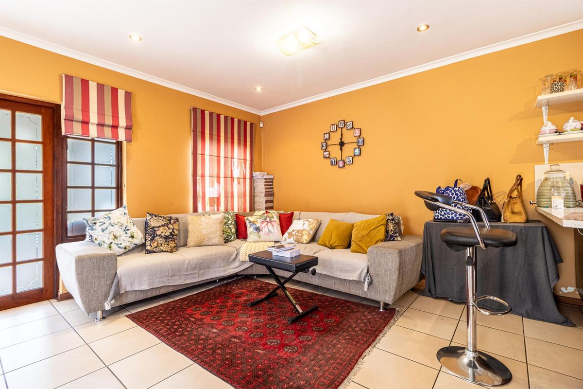 Modern 3-Bedroom Full-Title Home with Full Solar System in Secure Summerset Estate - Photo 4