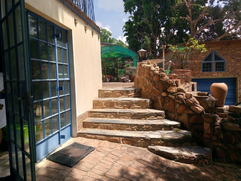 House For Sale in Silverton, Pretoria - Photo 10
