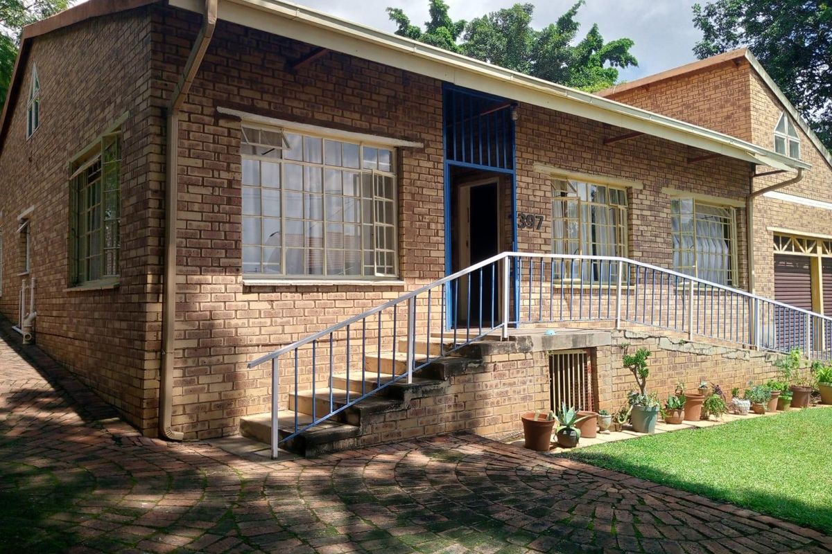 House For Sale in Silverton, Pretoria - Photo 2