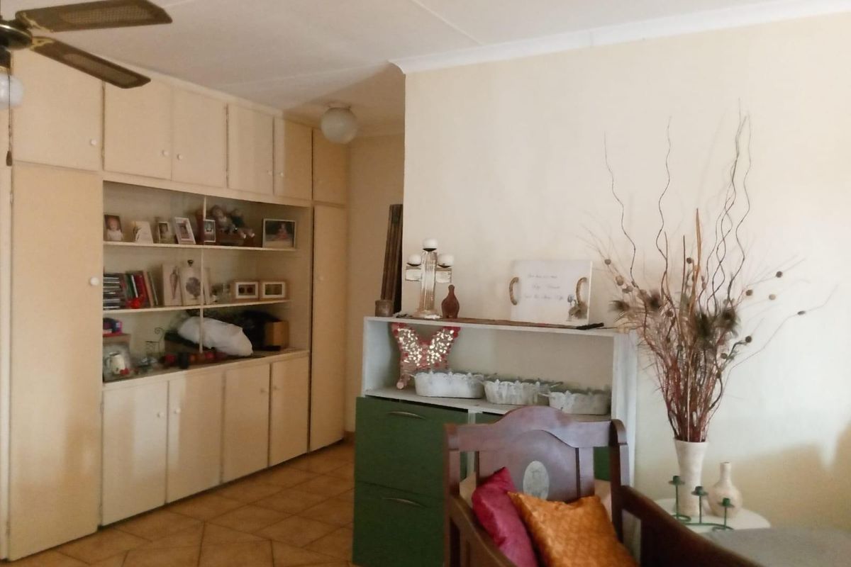 House For Sale in Silverton, Pretoria - Photo 5