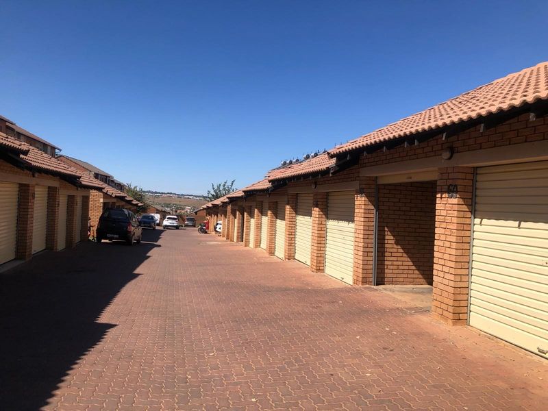 2 Bedroom,1 Bath apartment for rent in Sagewood - Photo 3