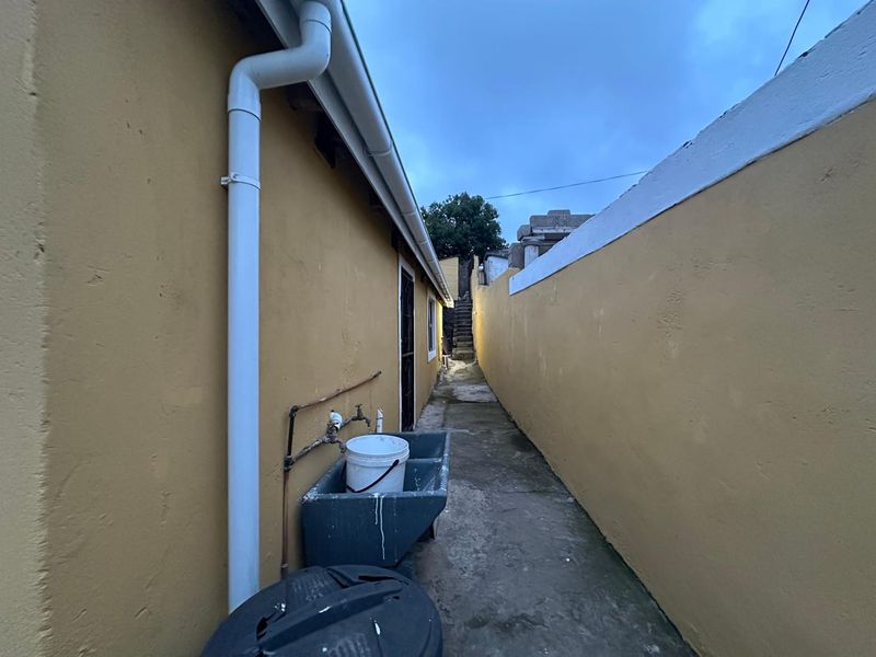 Investment 5-Bedroom house - Photo 8