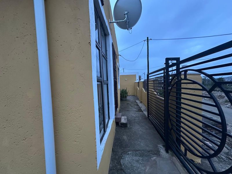 Investment 5-Bedroom house - Photo 5