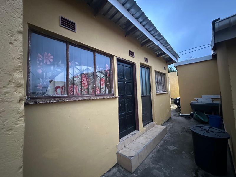 Investment 5-Bedroom house - Photo 10