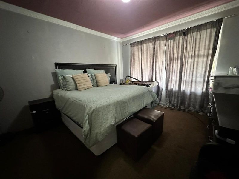 Modern 2-Bedroom Apartment in Sought-After Florida Cabanas Secure Living and Great Value - Photo 10