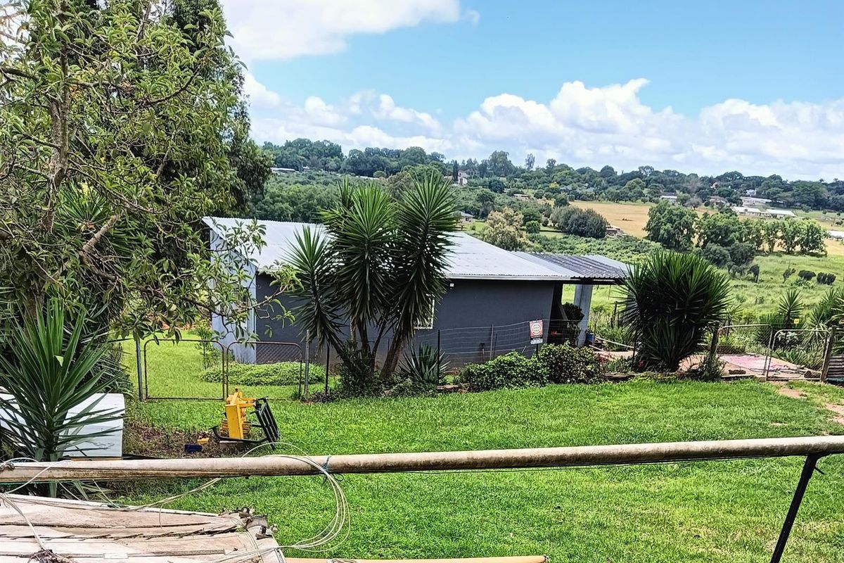 LOCATION. LOCATION. LOCATION. Multi-Dwelling Smallholding with Endless Potential - Photo 4