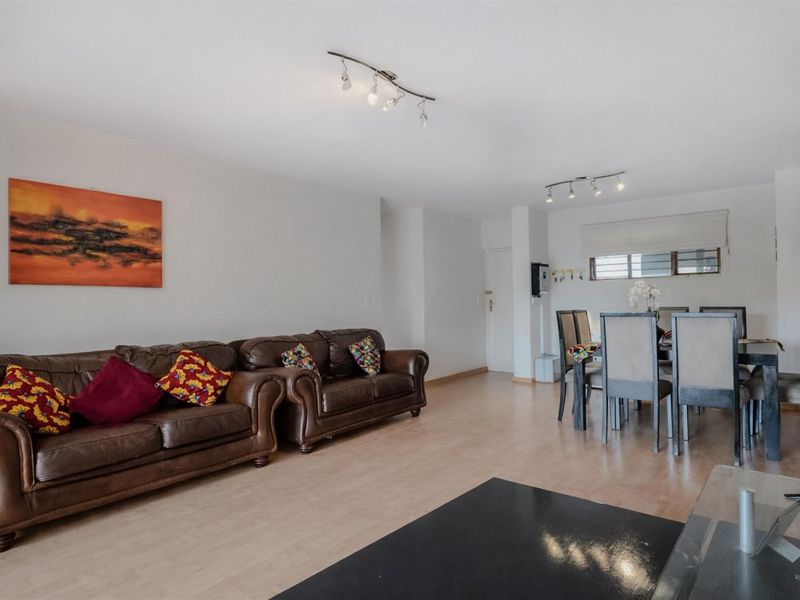 Apartment For Sale in Strathavon, Sandton - Photo 7