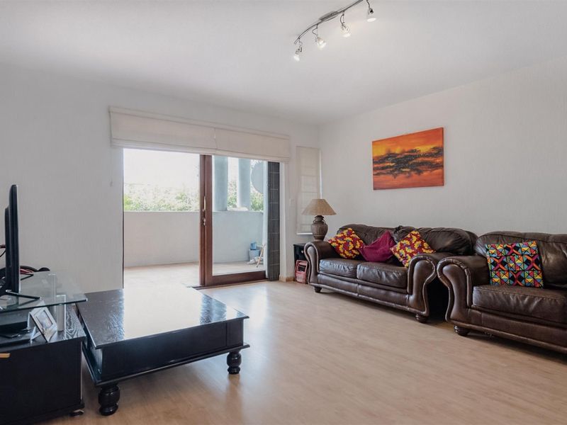 Apartment For Sale in Strathavon, Sandton - Photo 6