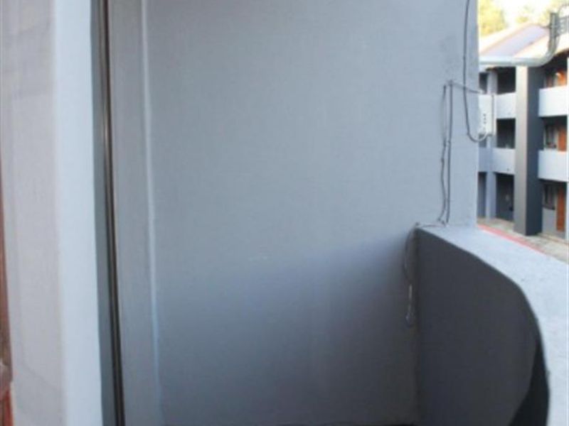 2 Bedroom,1 Bath apartment for Rent in Noordwyk - Photo 6