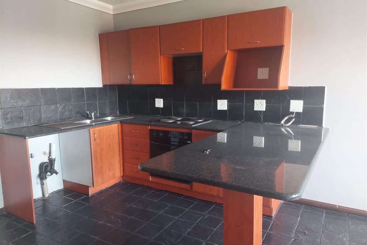 2 Bedroom,1 Bath apartment for Rent in Noordwyk - Photo 3
